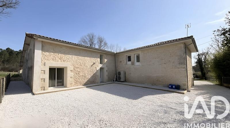 Maison - 212 m² - 8 pièces