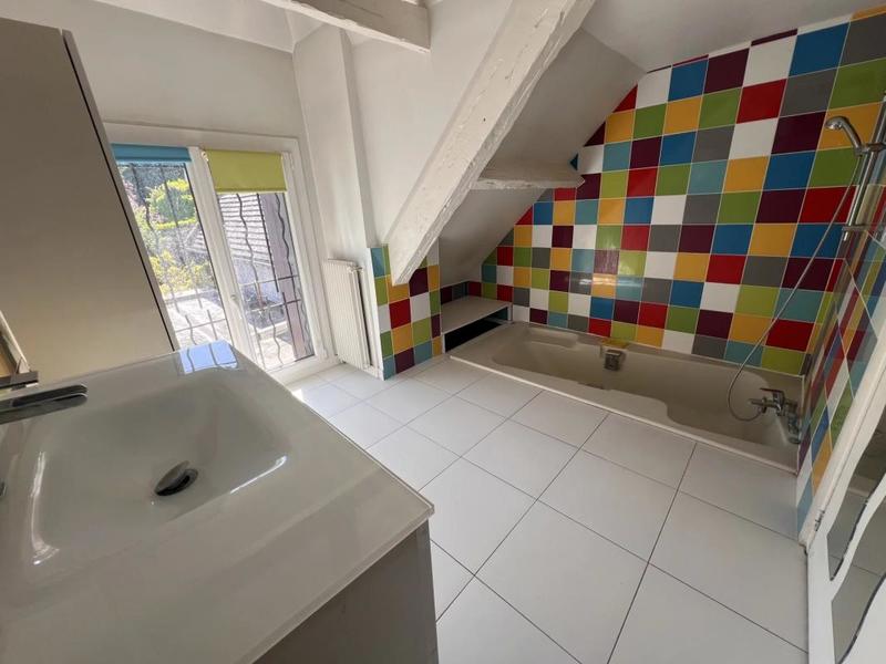 Maison - 180 m² - 6 pièces