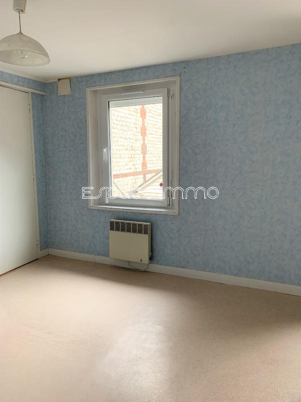 Maison - 240 m² - 12 pièces