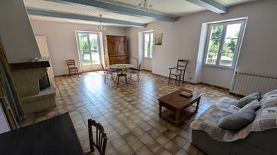 Maison - 178 m² - 8 pièces