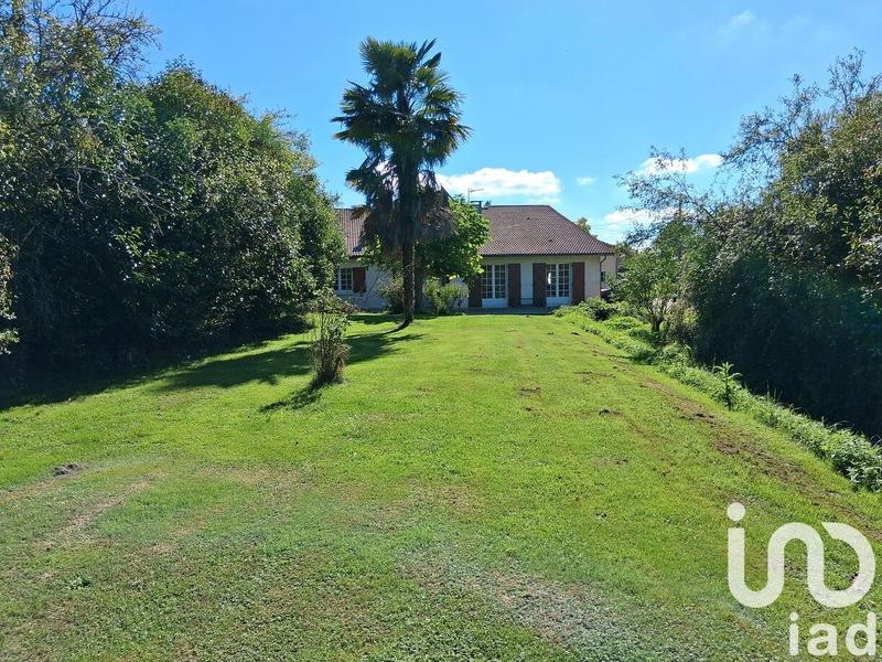 Maison - 200 m² - 8 pièces