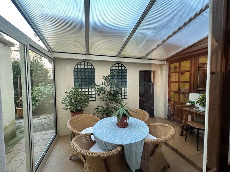 Maison - 207 m² - 9 pièces