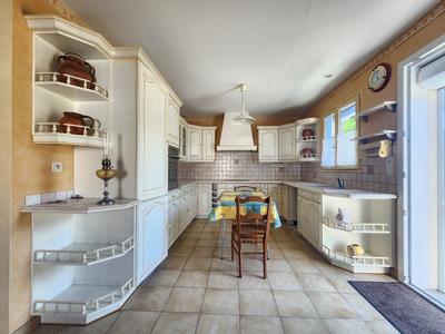 Maison - 139 m² - 7 pièces