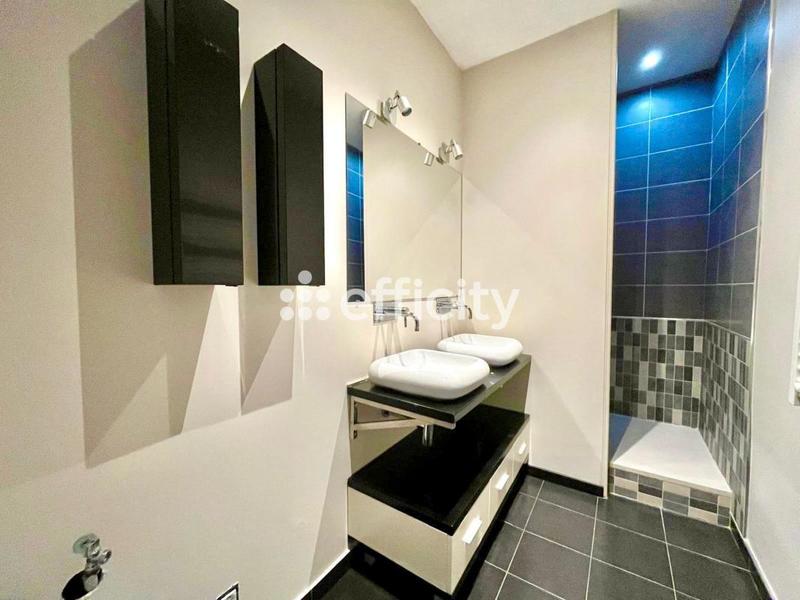 Appartement - 127 m² - 4 pièces