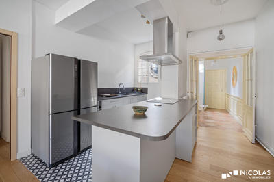 Appartement - 83 m² - 3 pièces