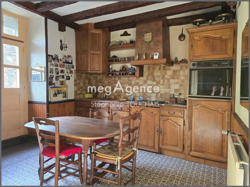 Maison en pierre - 110 m² - 8 pièces
