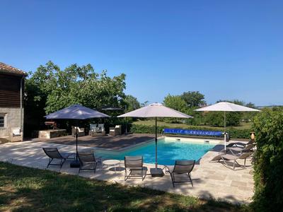 Maison traditionnelle - 178 m² - 6 pièces