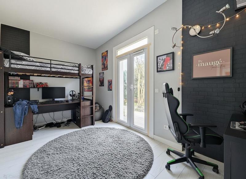 Maison - 170 m² - 6 pièces