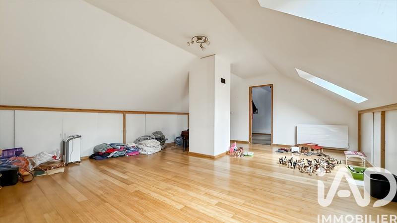 Maison - 135 m² - 6 pièces