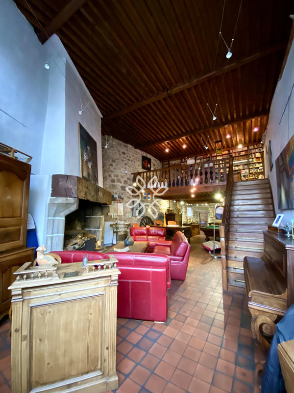 Maison de village - 200 m² - 6 pièces