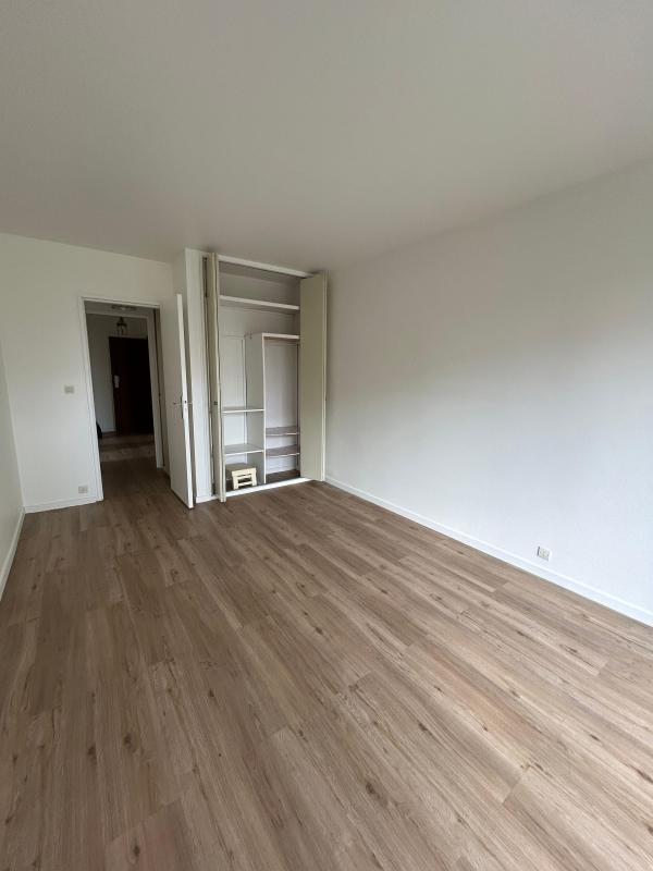 Appartement - 60 m² - 2 pièces