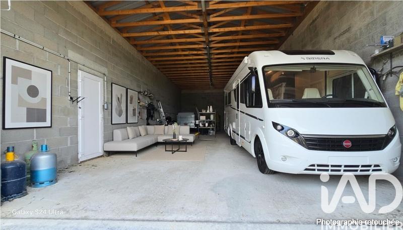 Maison - 295 m² - 10 pièces