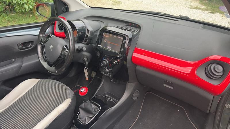 Peugeot 108 1.2 PureTech 82 Envy Top! - Toit ouvrant