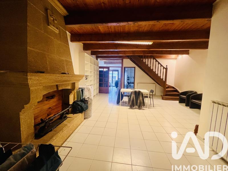 Maison de village - 208 m² - 8 pièces