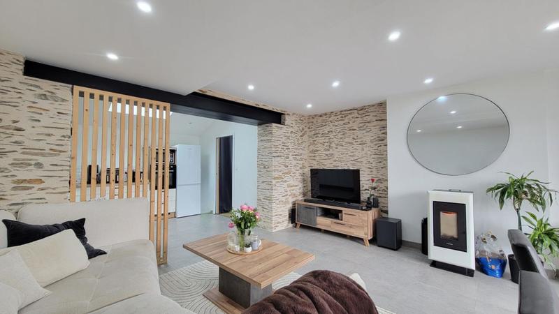 Maison - 96 m² - 4 pièces