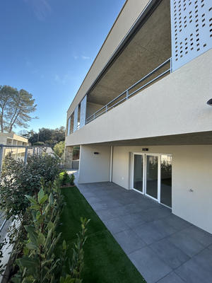 Appartement - 79 m² - 3 pièces