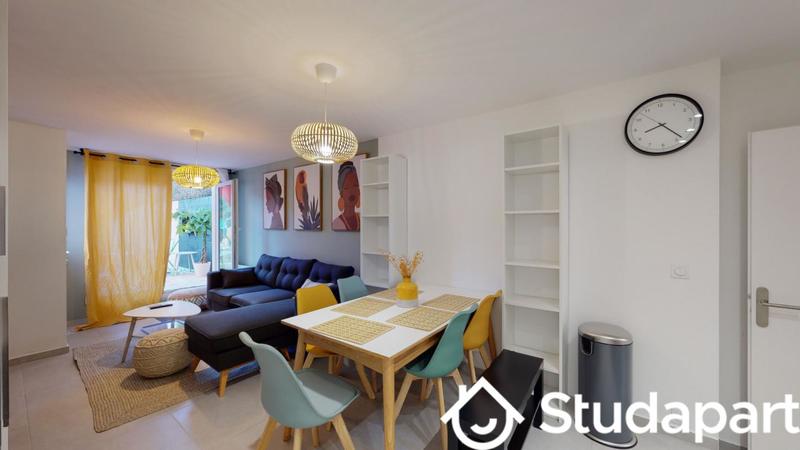 Chambre - 14 m² - 1 pièce