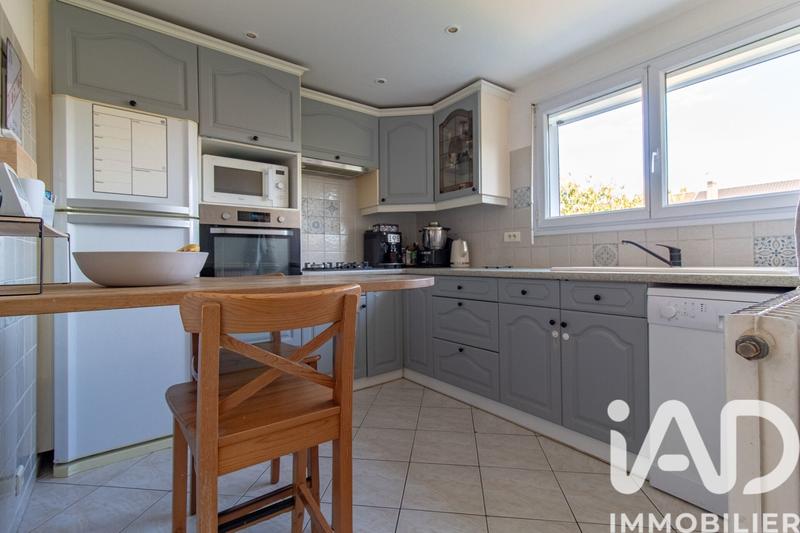 Maison - 90 m² - 5 pièces