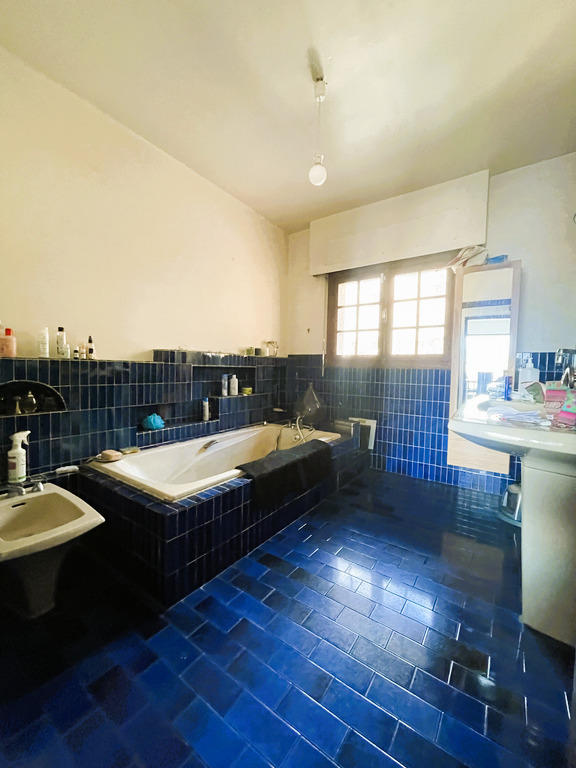 Maison d'architecte - 229 m² - 10 pièces