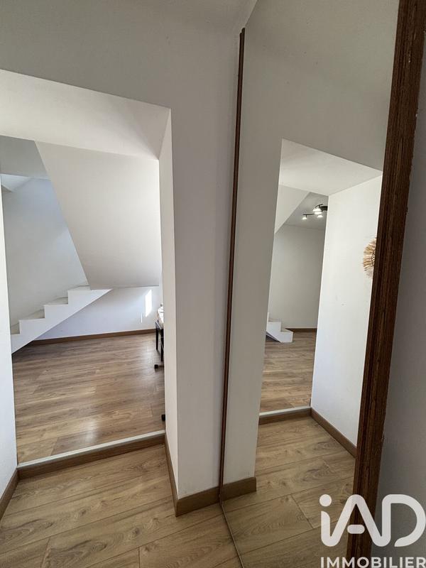 Maison - 233 m² - 6 pièces