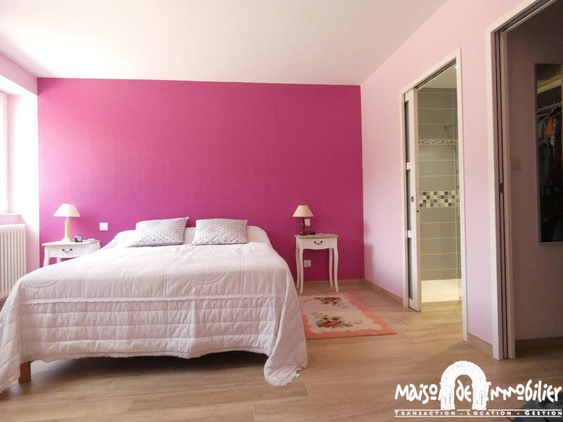 Maison - 285 m² - 7 pièces