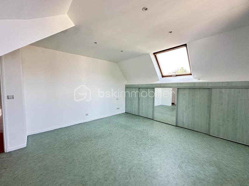 Maison - 207 m² - 7 pièces