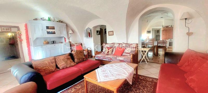 Appartement - 185 m² - 7 pièces