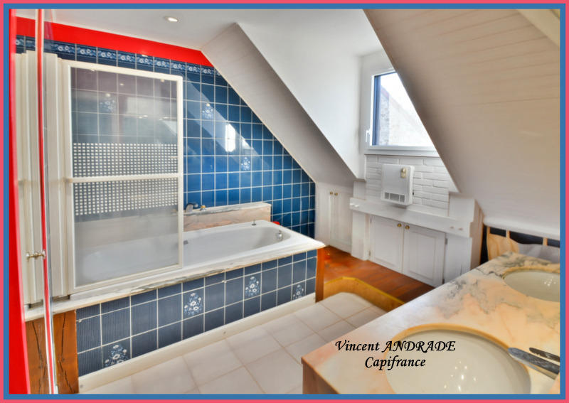 Maison - 167 m² - 6 pièces