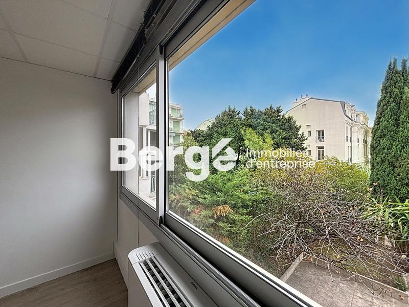 Bureau - 60 m² - 3 pièces