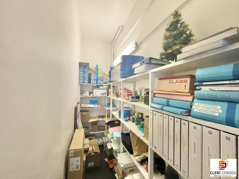 Local commercial - 151 m²