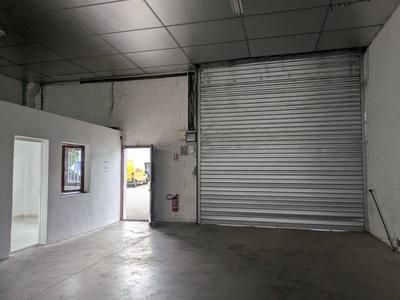 Bureau - 200 m² - 2 pièces