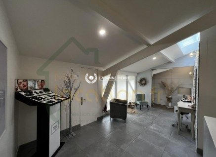 Local commercial - 223 m²