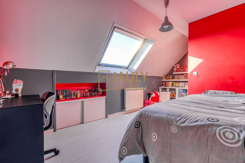 Maison traditionnelle - 173 m² - 7 pièces