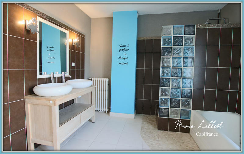 Maison - 191 m² - 8 pièces