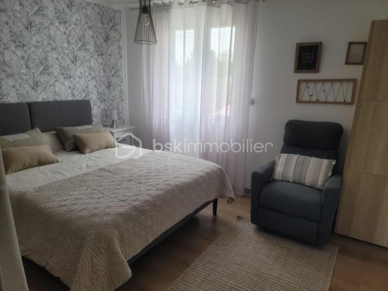 Maison traditionnelle - 155 m² - 6 pièces