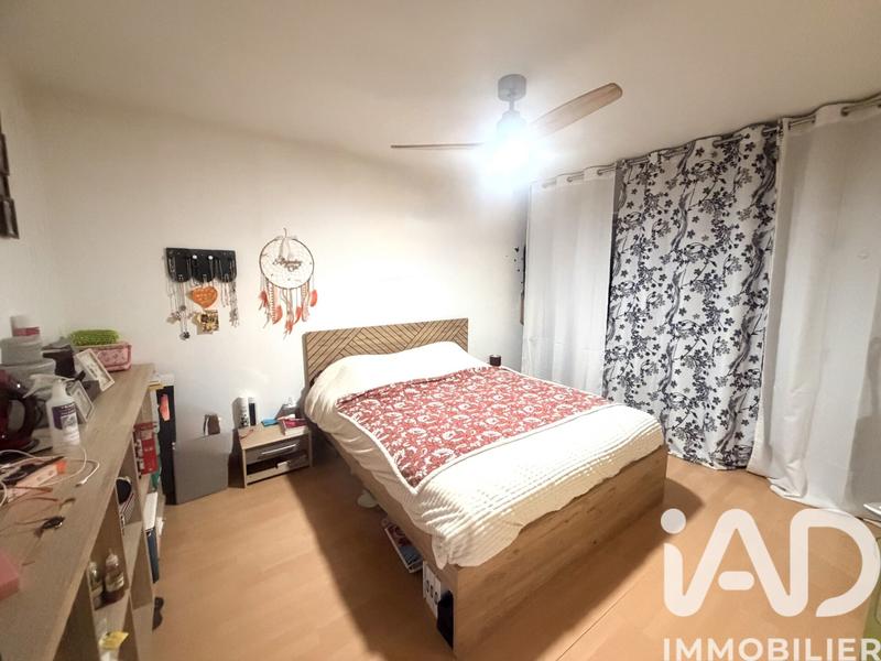 Maison - 225 m² - 8 pièces