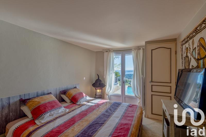 Maison - 170 m² - 5 pièces