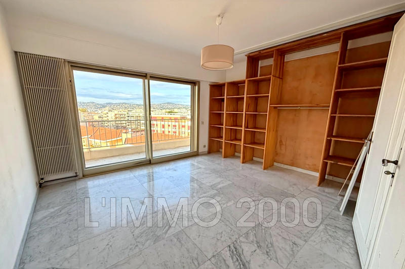 Appartement - 85 m² - 3 pièces