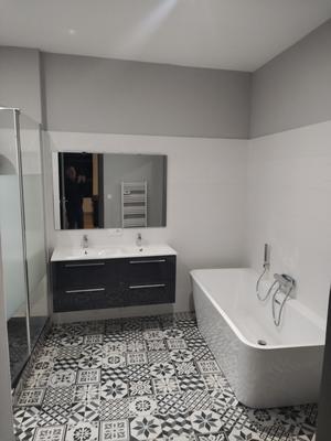 Appartement - 99 m² - 3 pièces