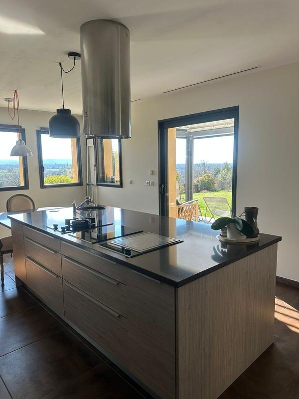 Maison - 380 m² - 11 pièces