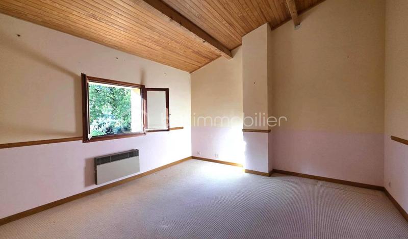 Maison traditionnelle - 176 m² - 7 pièces