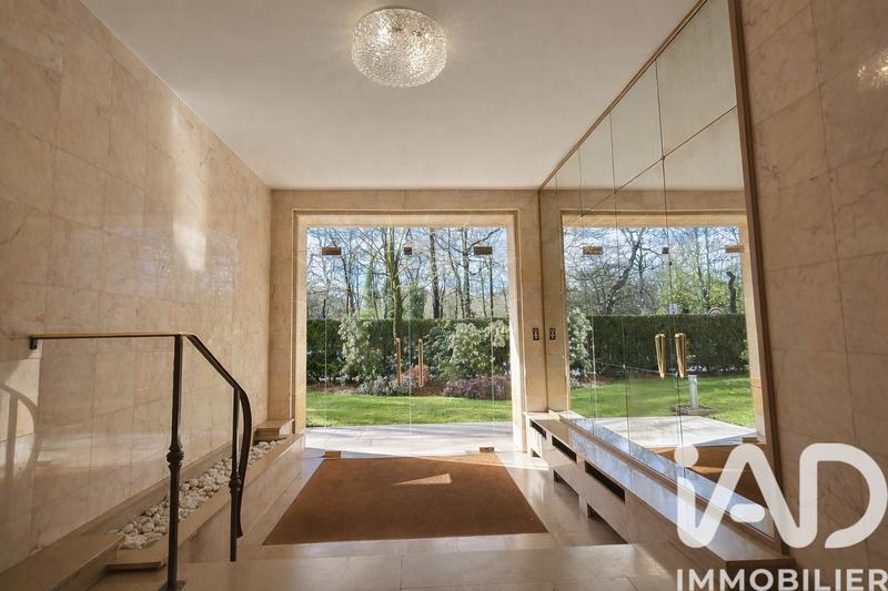 Appartement - 140 m² - 6 pièces