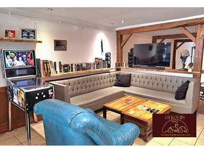 Maison de village - 230 m² - 2 pièces