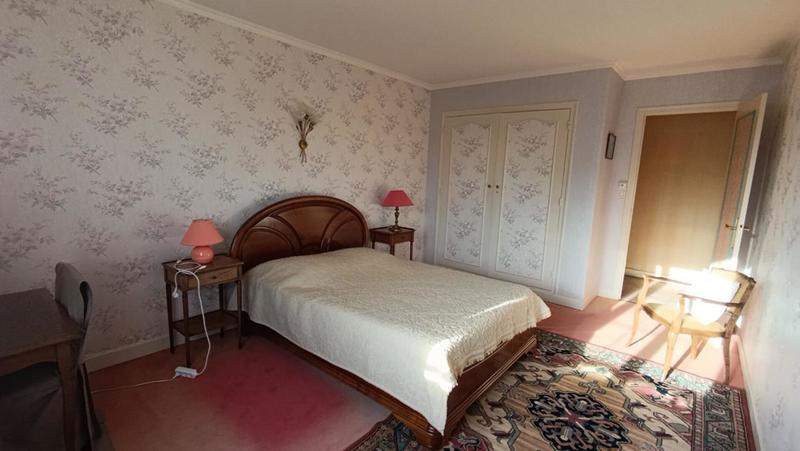 Maison - 161 m² - 7 pièces