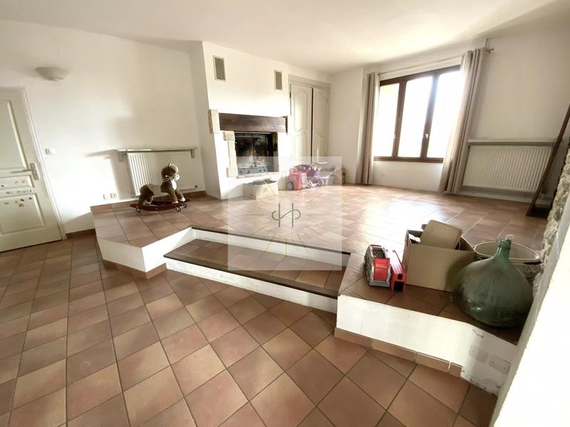 Maison - 178 m² - 7 pièces