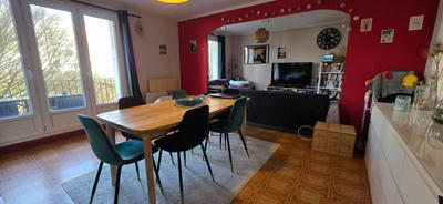 Appartement - 81 m² - 3 pièces