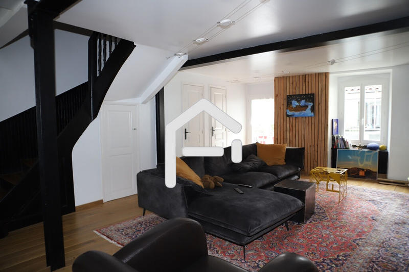 Maison de village - 230 m² - 6 pièces