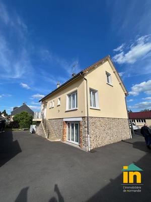 Maison de ville - 145 m² - 5 pièces