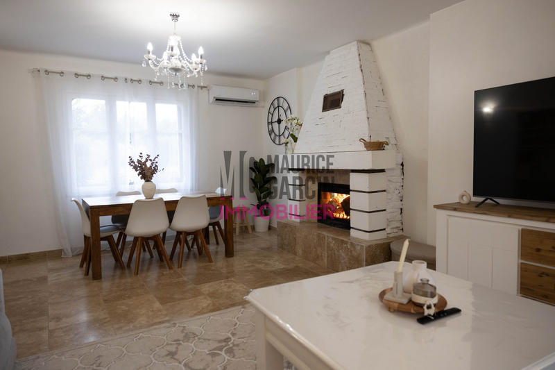 Maison - 238 m² - 6 pièces