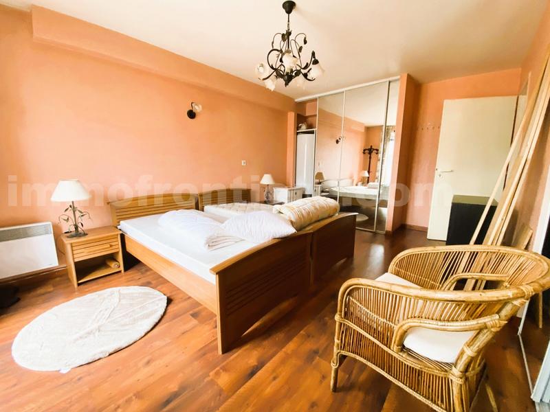 Appartement - 98 m² - 3 pièces